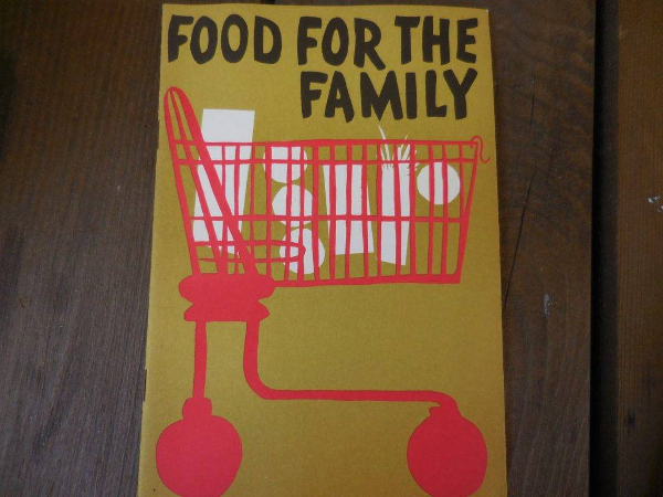 Vintage 1950s Pamphlet/Booklet Food For The Family Metropolitan Life Insurance Company