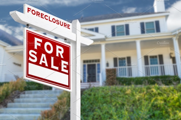 2. Foreclosure Real Estate Yard Sign